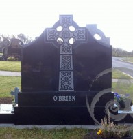 Black Granite w/ Celtic Cross 048